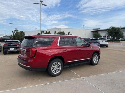 Volcanic Red 2023 GMC Yukon SLT