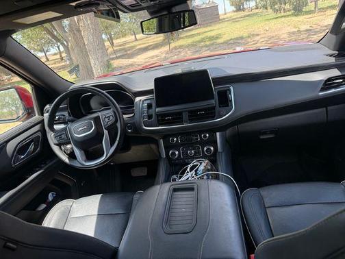 Volcanic Red 2023 GMC Yukon SLT