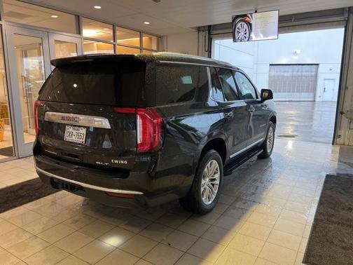2022 GMC Yukon SLT