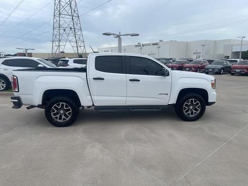 2022 GMC Canyon AT4 w/Leather