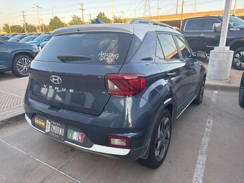 2022 Hyundai VENUE Limited