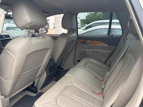 2013 Lincoln MKX Base