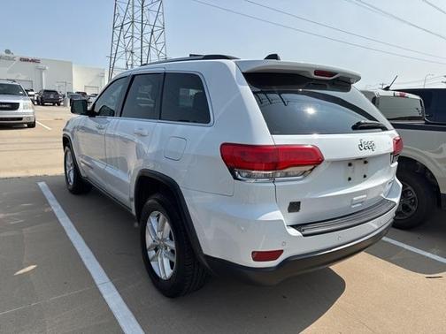 2017 Jeep Grand Cherokee Laredo