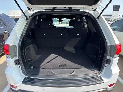 2017 Jeep Grand Cherokee Laredo