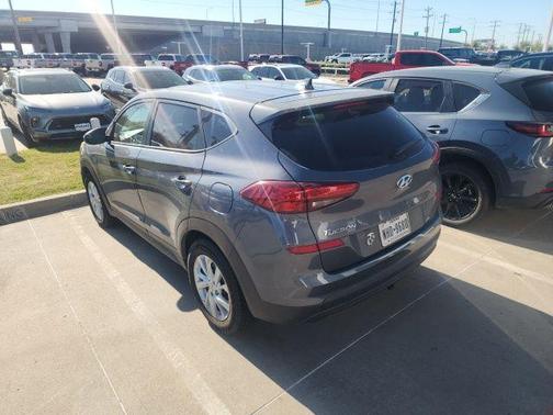 2019 Hyundai TUCSON SE