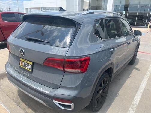 2023 Volkswagen Taos 1.5T SE