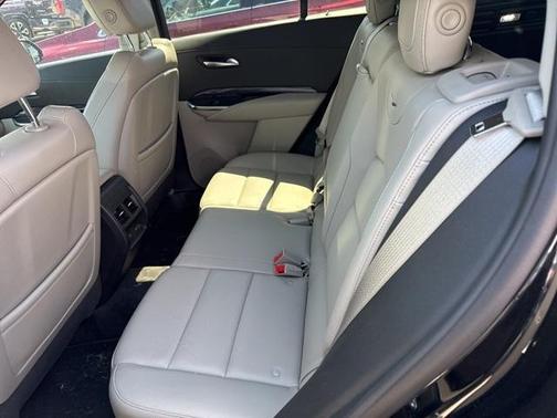 2022 Cadillac XT4 Luxury