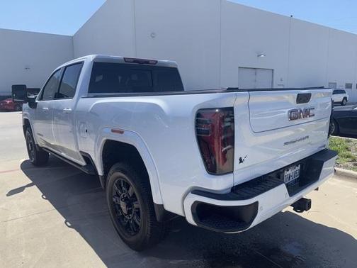 2024 GMC Sierra 2500 AT4
