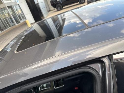 2016 Chrysler 300C Base
