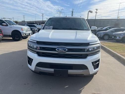 2023 Ford Expedition XLT