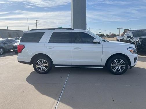 2023 Ford Expedition XLT