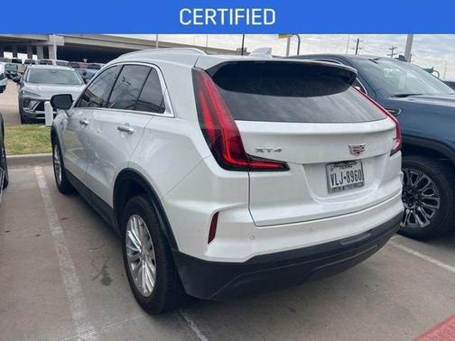 Crystal White Tri-Coat 2024 Cadillac XT4 Luxury
