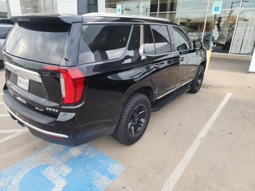 2022 GMC Yukon SLT