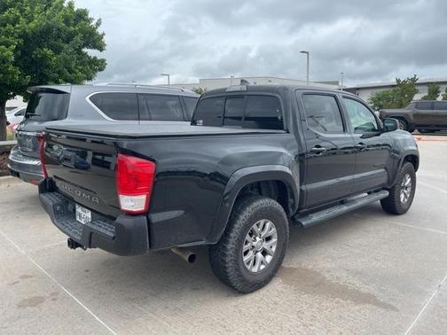 2017 Toyota Tacoma SR5