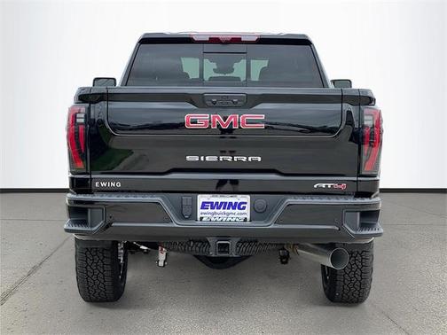 2025 GMC Sierra 2500 AT4