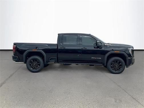 2025 GMC Sierra 2500 AT4