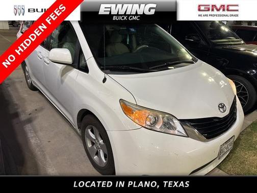 2011 Toyota Sienna LE