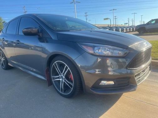 2018 Ford Focus ST Base