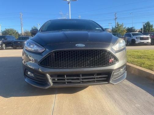 2018 Ford Focus ST Base