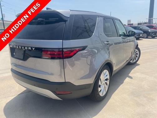 2024 Land Rover Discovery P300 S