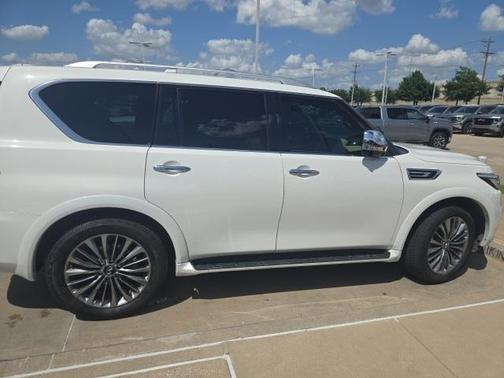 2021 INFINITI QX80 SENSORY