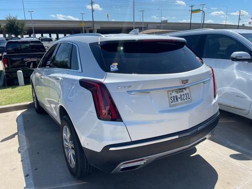 2022 Cadillac XT5 Premium Luxury