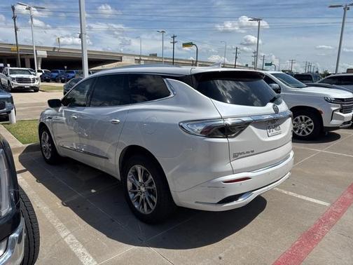 2022 Buick Enclave Avenir
