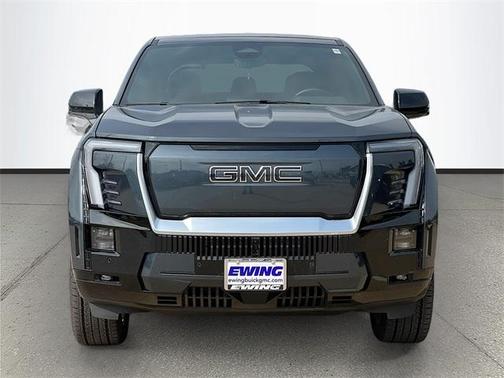2025 GMC Sierra EV Denali
