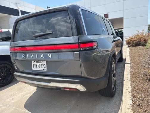 2023 Rivian R1S Adventure Quad Motor Large Pack