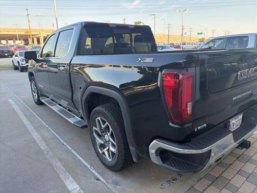 Onyx Black 2024 GMC Sierra 1500 SLT
