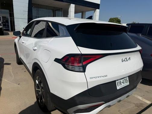 2025 Kia Sportage EX