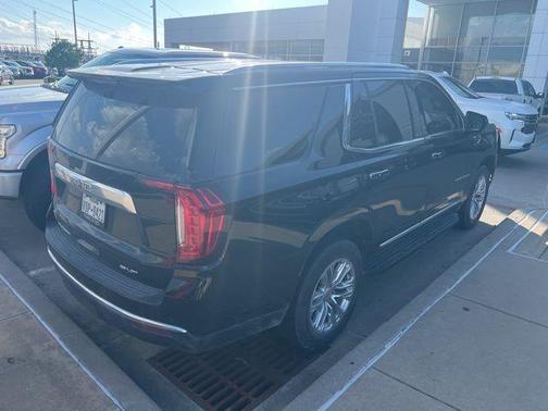 2021 GMC Yukon SLT