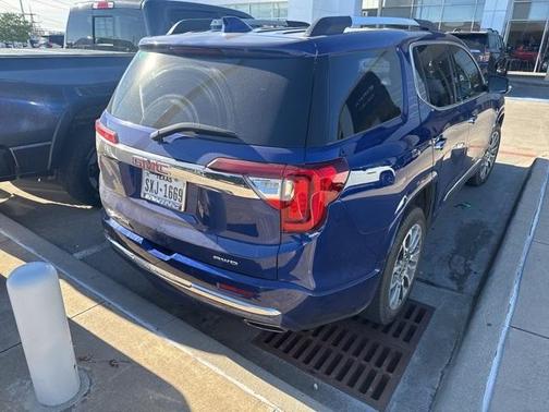 2023 GMC Acadia Denali