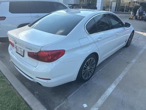 2019 BMW 530 i