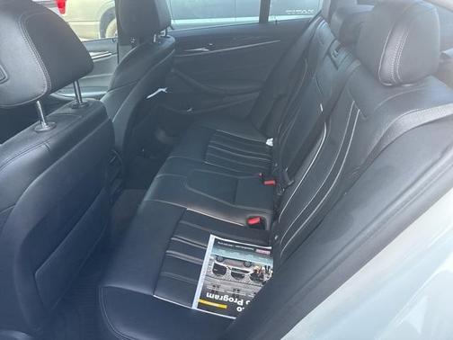 2019 BMW 530 i