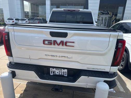 White Frost Tri-Coat 2024 GMC Sierra 2500 Denali