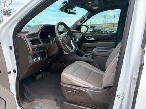 Summit White 2023 GMC Yukon XL SLT