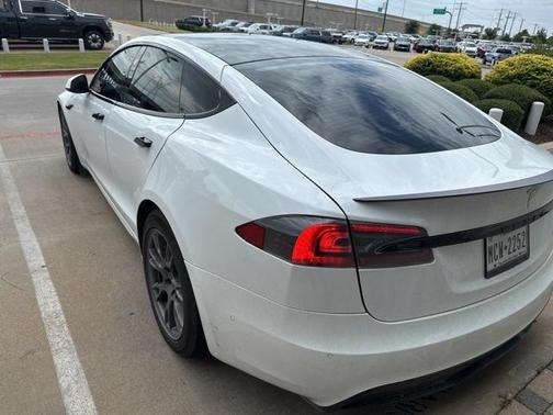 2021 Tesla Model S Plaid