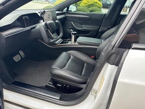 2021 Tesla Model S Plaid