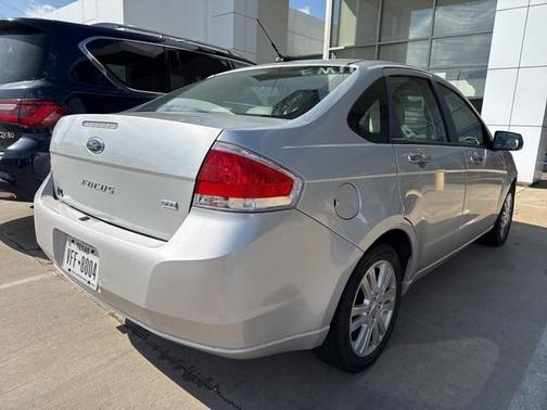 2010 Ford Focus SEL