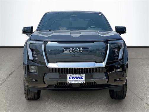 2025 GMC Sierra EV Denali