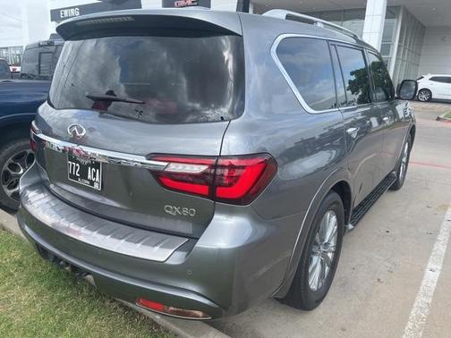 2021 INFINITI QX80 Luxe