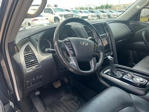 2021 INFINITI QX80 Luxe