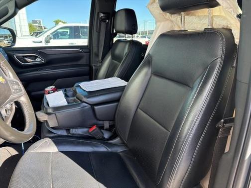 2023 Chevrolet Suburban LS