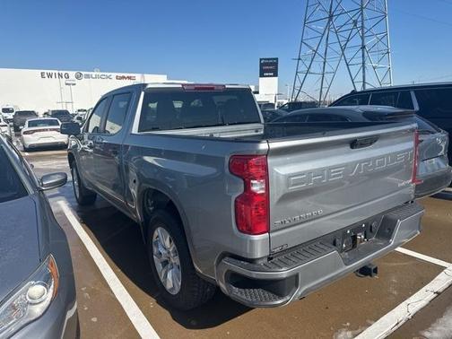 2025 Chevrolet Silverado 1500 Custom