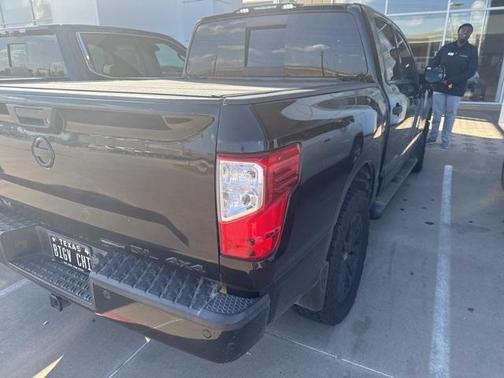 2018 Nissan Titan SL