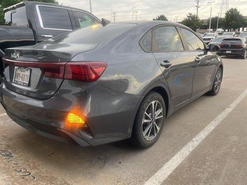 Gravity Gray 2024 Kia Forte LXS
