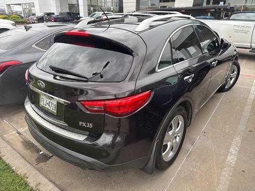 2011 INFINITI FX35 Base
