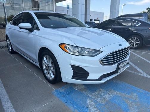 2020 Ford Fusion SE