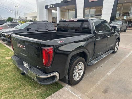 Onyx Black 2022 GMC Sierra 1500 Limited SLT